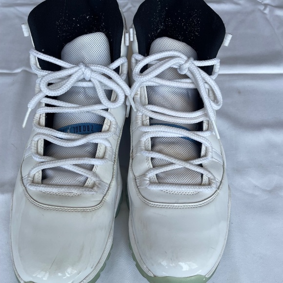 Jordan 11 Legend Blue main image 9